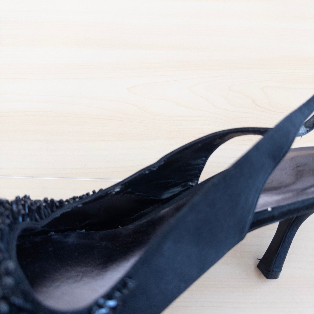 Touch of Nina Black Satin Beaded Slingback Pumps 11 Pointed Toe Y2K Kitten Heels - Picture 8 of 9